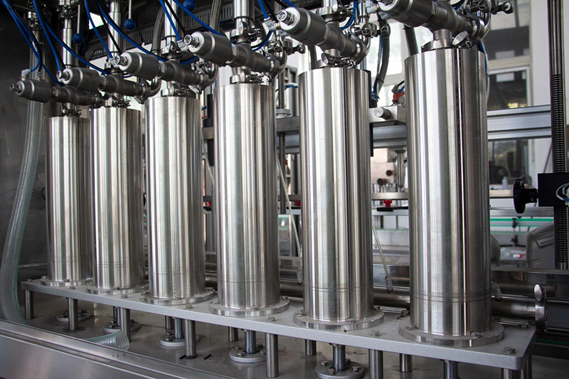 Máquina de engarrafamento líquida do perfume cosmético automático