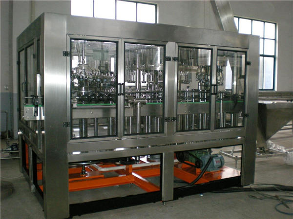 Máquina de enchimento automática de água para garrafas de vidro