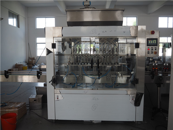 Máquina de enchimento automática do óleo do fabricante profissional