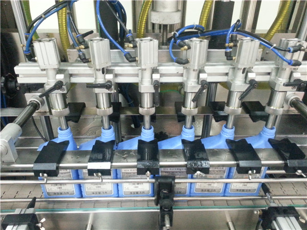 Máquina de enchimento automática de óleo de motor de 6 cabeças